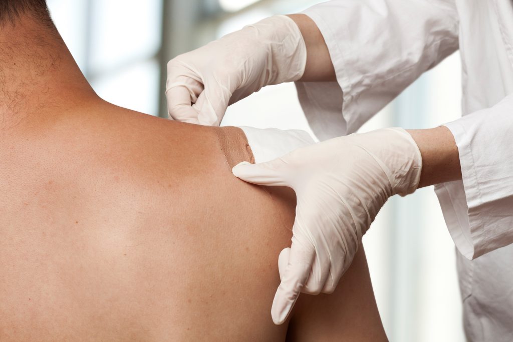 Dressing a Shoulder Wound